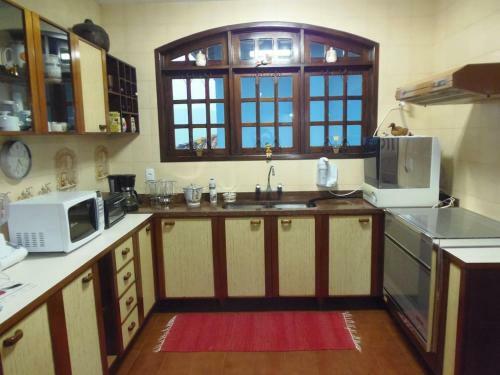 Casa Com Jardins Varandas Do Quitandinha