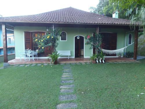 Casa Com Jardins Varandas Do Quitandinha