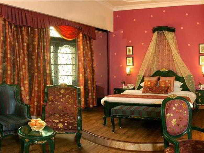 Hotel Noor Us Sabah Palace