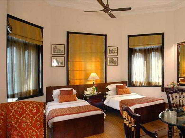 Hotel Noor Us Sabah Palace