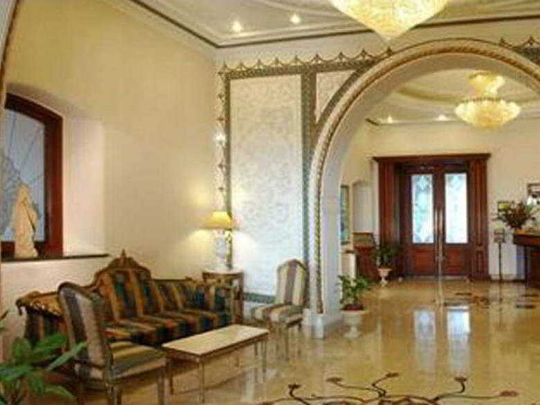 Hotel Noor Us Sabah Palace