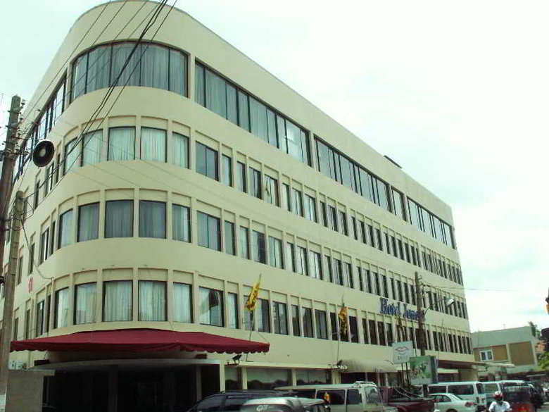 Hotel Janaki