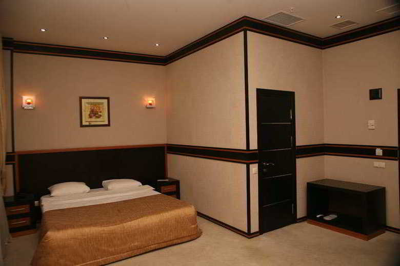 Sun Rise Hotel