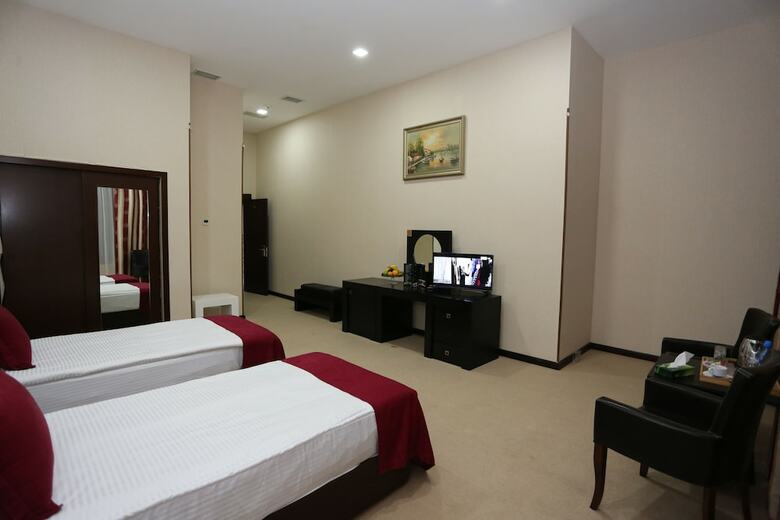 Hotel Ambassador