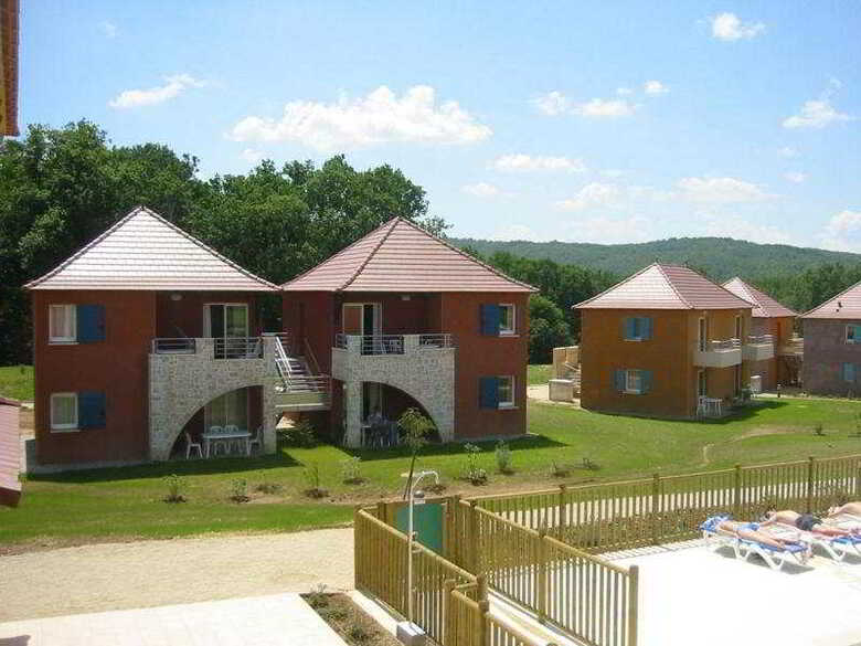 Residencia Claire Rive(.)