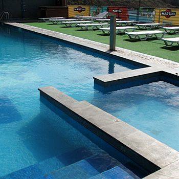 Hotel Regineh