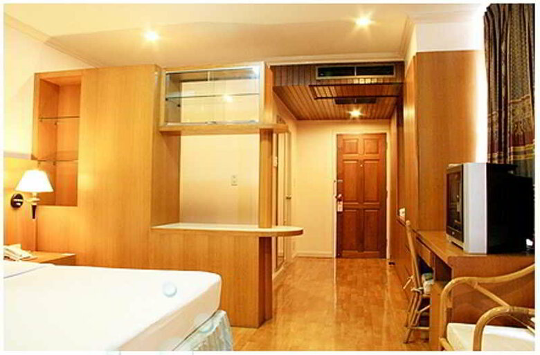 Hotel Mike Beach Resort