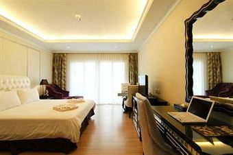 Hotel Miracle Suite