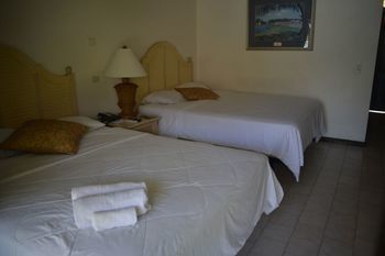 Hotel Morgan's Cove Resort & Casino