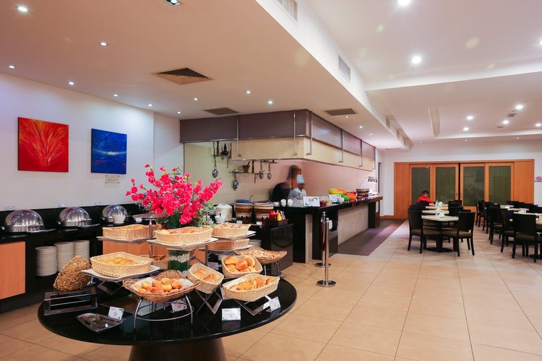 Hotel Holiday Inn