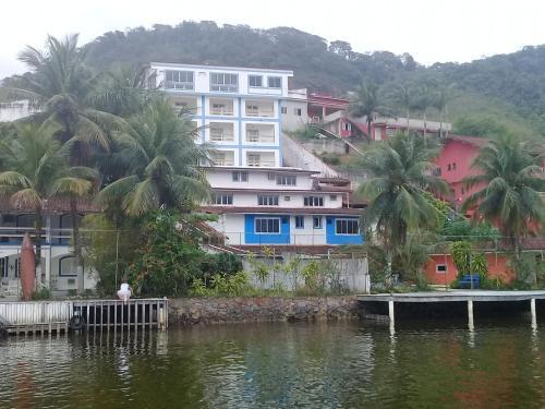 Apartamento Pier 99 Suites