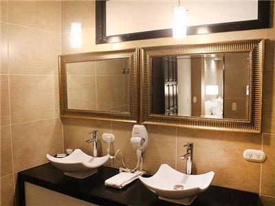 Contempo Hotel Boutique