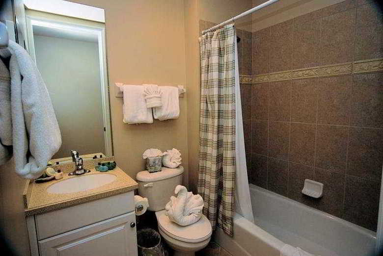 Hotel Universals White Cap Beachfront Apartments