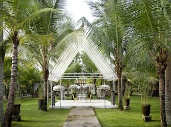 The Mansion Resort Hotel & Spa