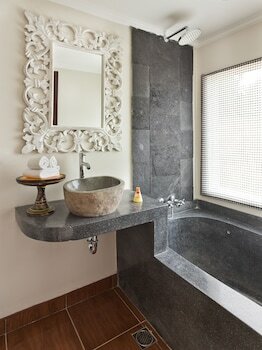 The Mansion Resort Hotel & Spa
