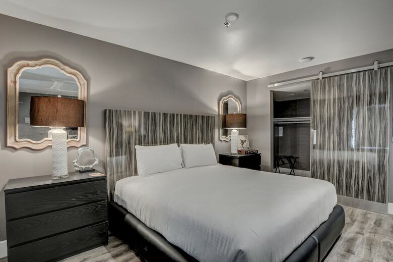 Hotel Oasis At Gold Spike