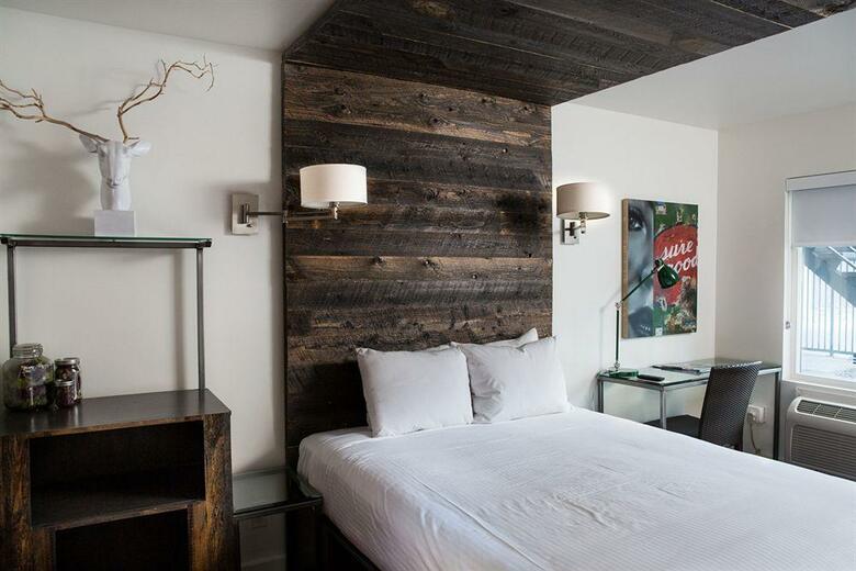 Hotel Oasis At Gold Spike