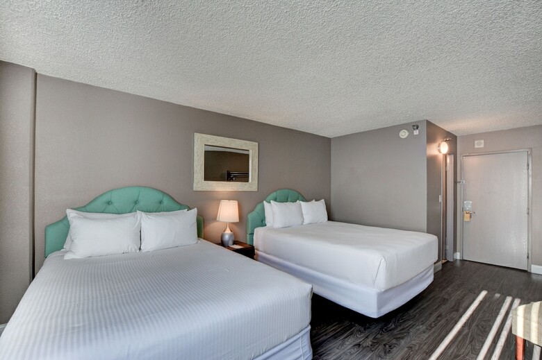 Hotel Oasis At Gold Spike
