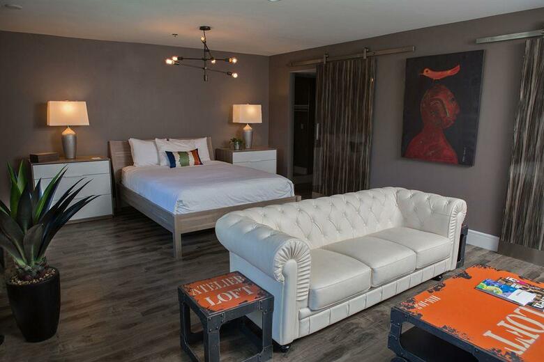 Hotel Oasis At Gold Spike