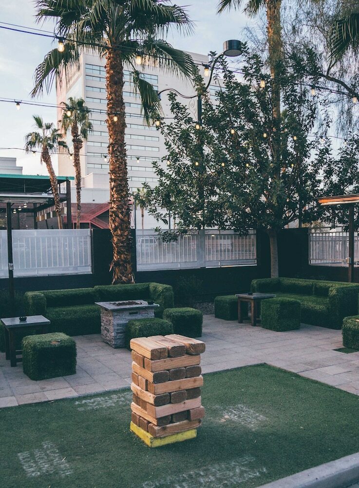 Hotel Oasis At Gold Spike