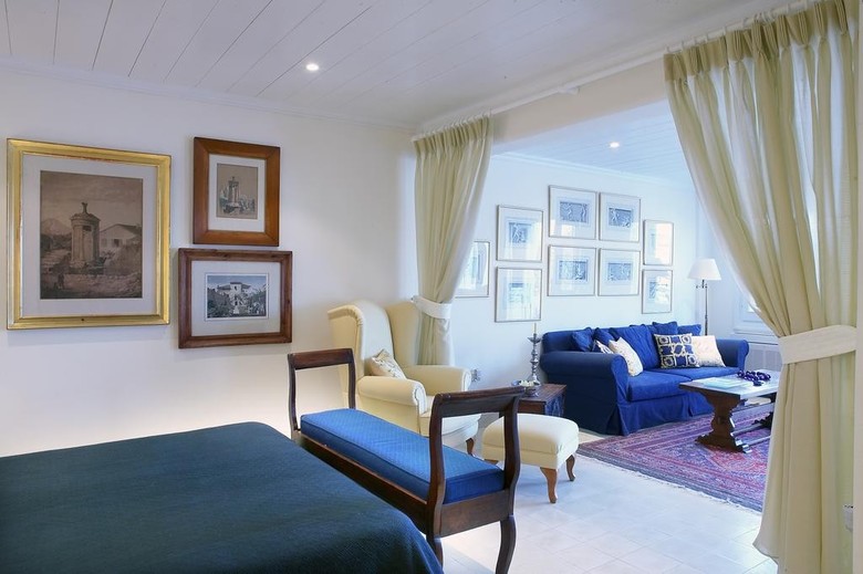 Hotel Galaxy Suites And Spa