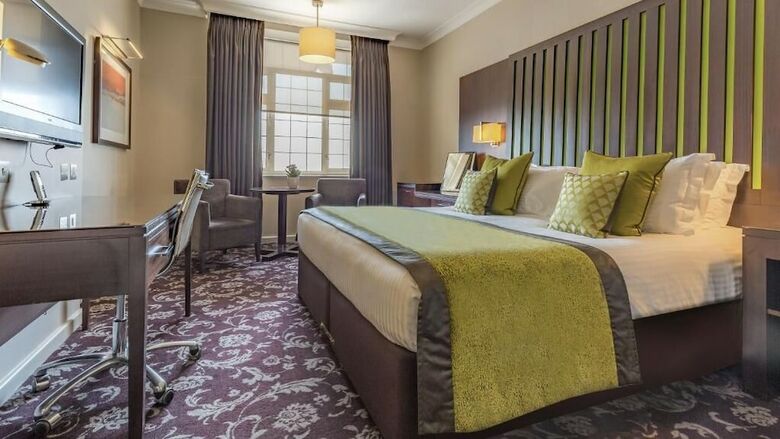 Grand Jersey Hotel & Spa