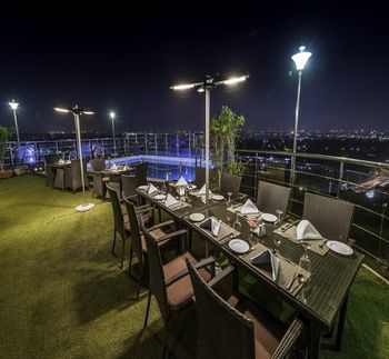 Hotel Sarovar Portico