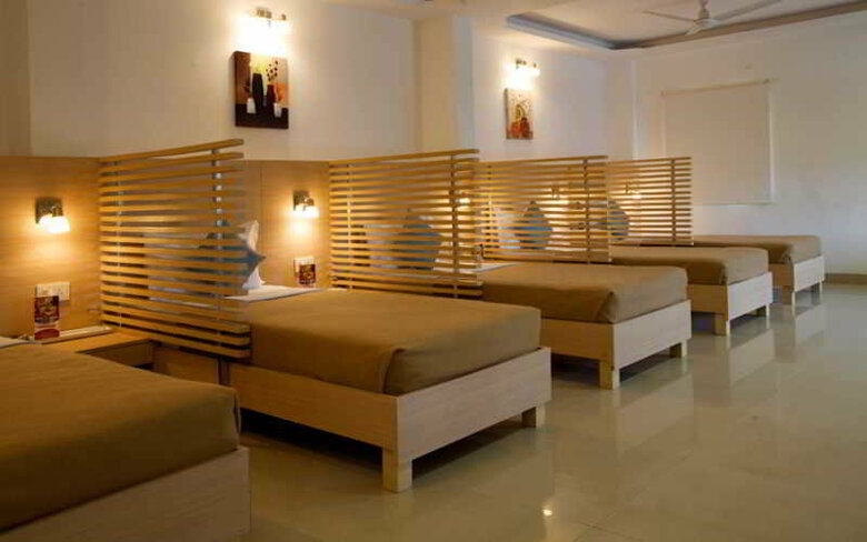 Hotel First Transit