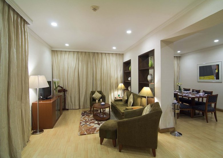 Hotel Ellaa