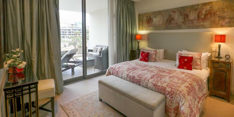 Hotel Waterfront Village