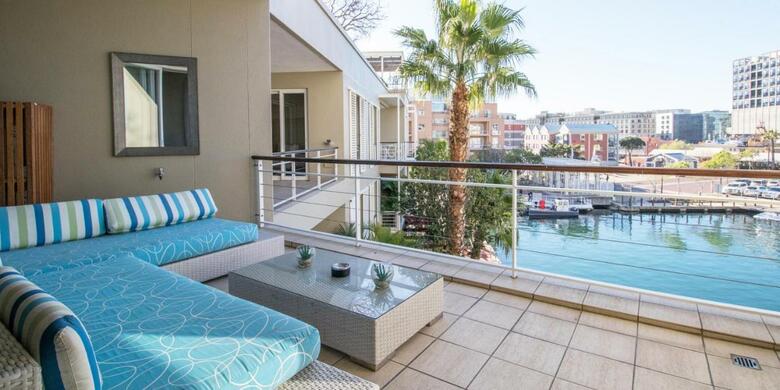 Hotel Waterfront Village
