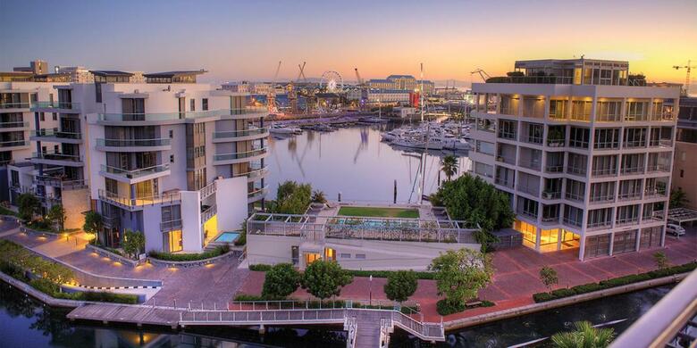 Hotel Waterfront Village
