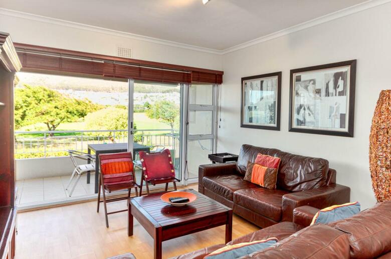 Hotel Mouille Point Village