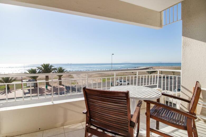 Hotel Mouille Point Village