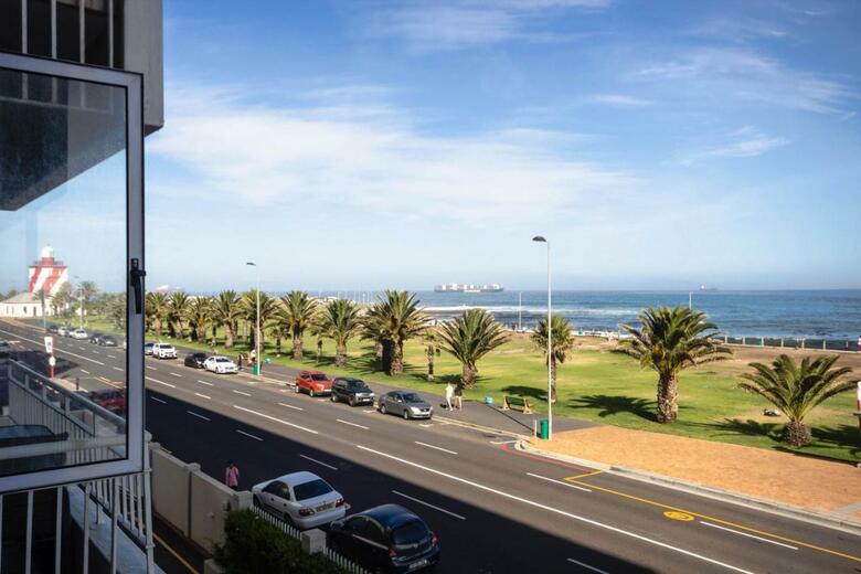 Hotel Mouille Point Village