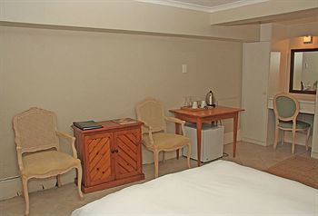 Hotel De Waterkant House