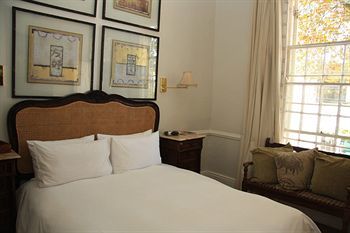 Hotel De Waterkant House