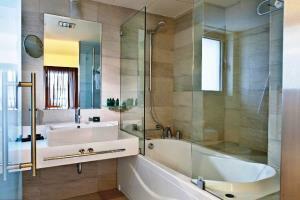 Hotel Civitel Olympic