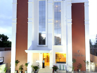 Hotel Crystal Inn