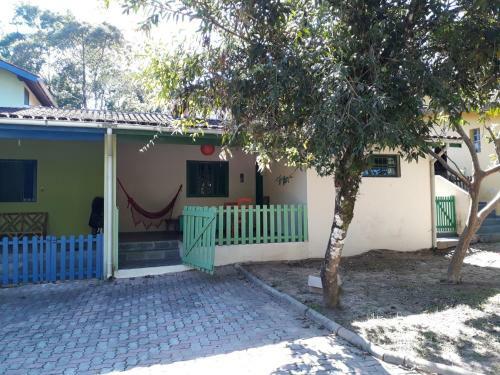 Casa Da Alegria Cond. Fechado