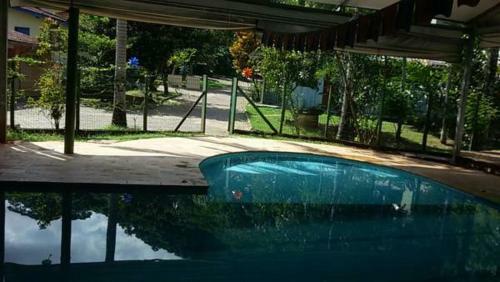 Casa Da Alegria Cond. Fechado