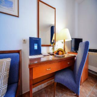 Hotel Xenia