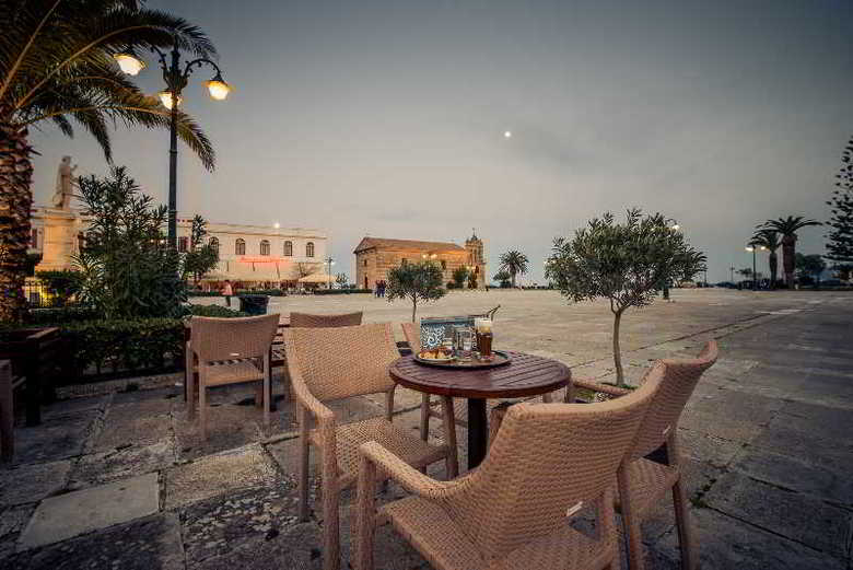 Hotel Phoenix