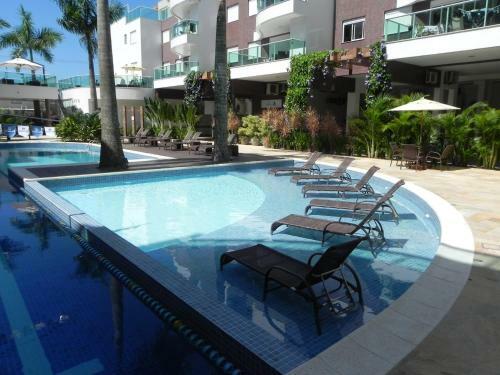 Apartamento 1 Suite + 2 Demi-su�tes Com Banheira Na Varanda