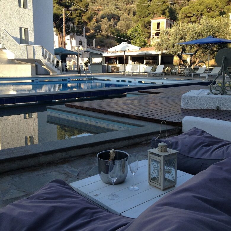 Hotel Cascade Studios