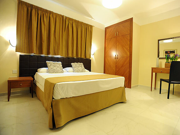Aparthotel Onyx Apartments