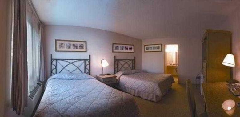Hotel Sandpiper Lodge