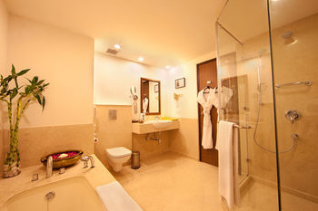 Hotel Lemon Tree Premier, Leisure Valley, Gurgaon