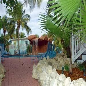 Hotel Lighthouse Resort Inn & Suites