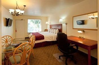 Hotel Lighthouse Resort Inn & Suites
